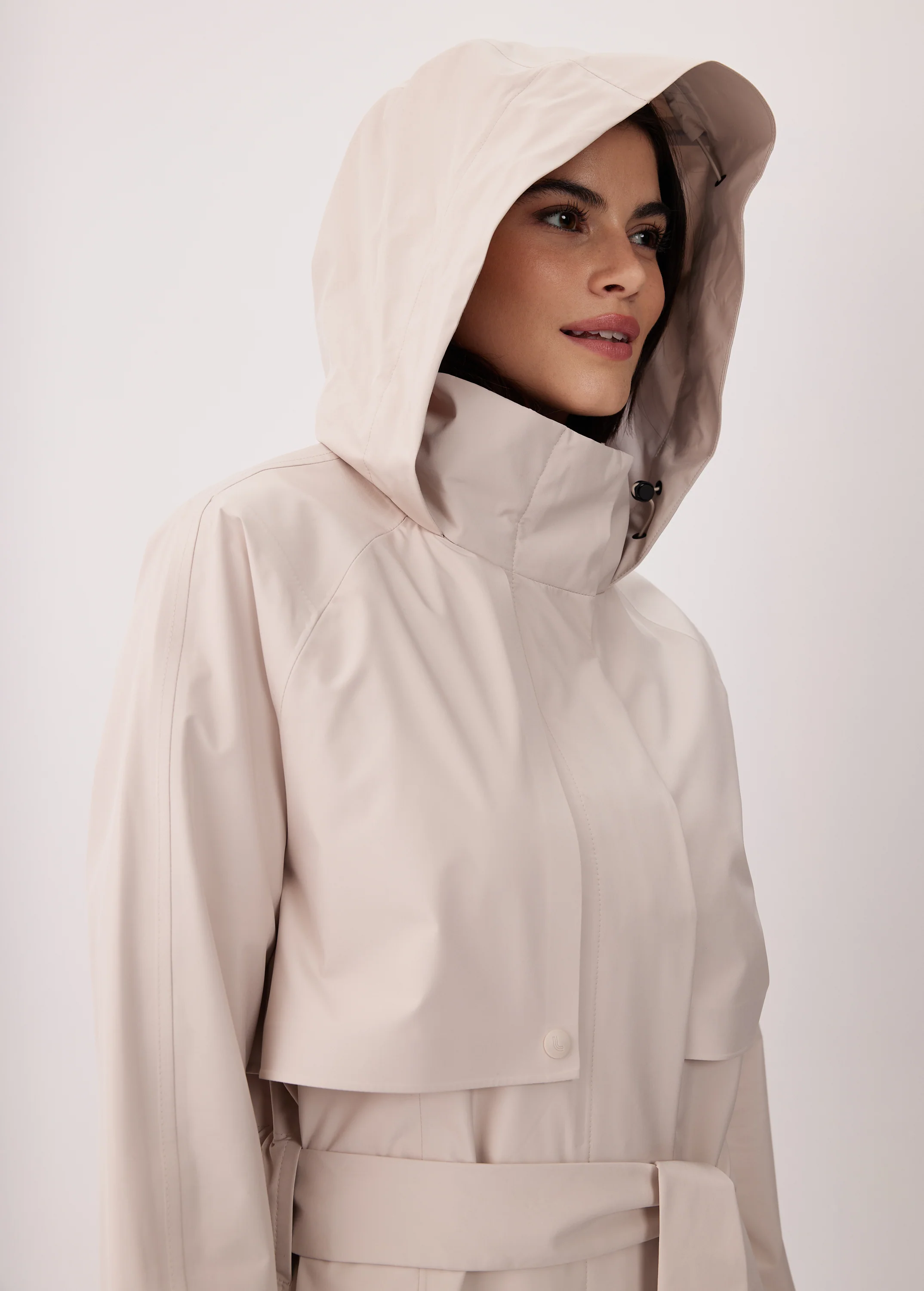 Alizé Short Trench Coat - Image 6