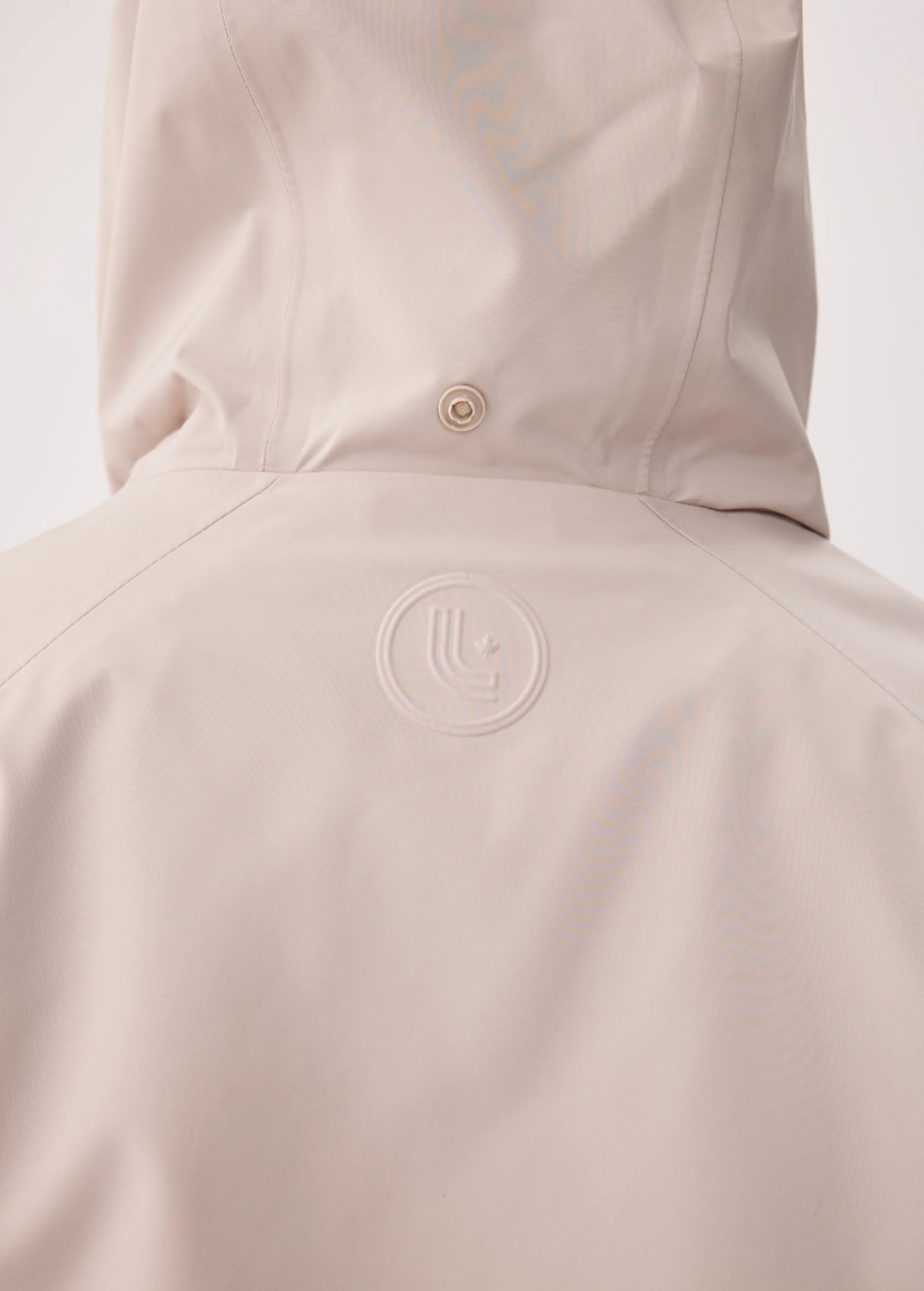 Alizé Short Trench Coat - Image 7