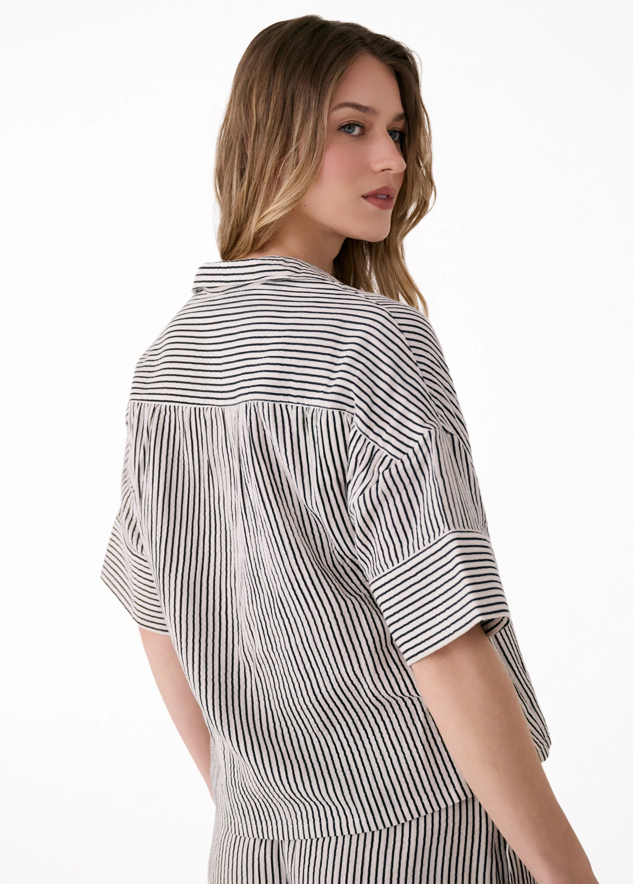 Bella Short Sleeve - Image 9
