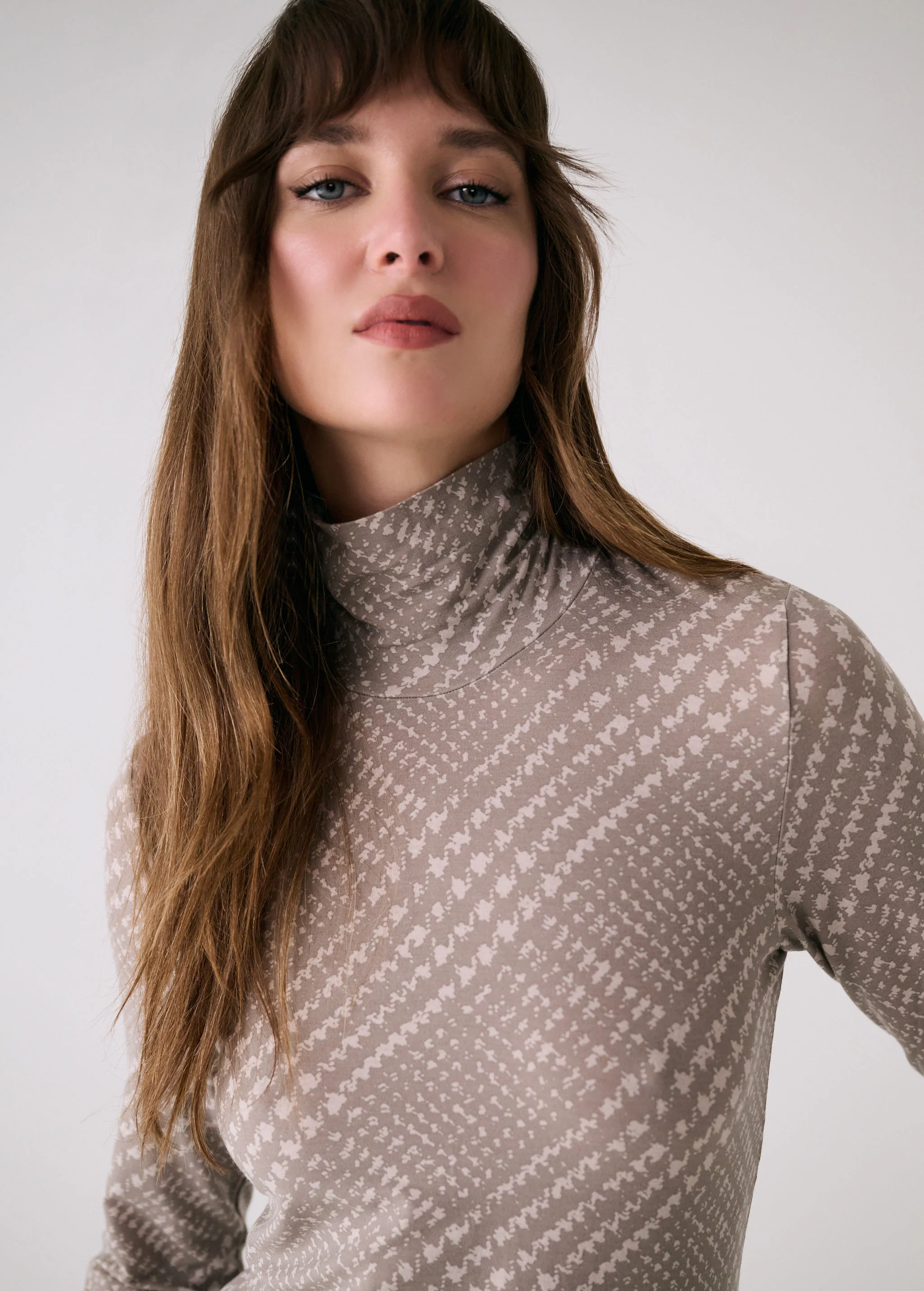 Dynamic Turtleneck Dress - Image 5