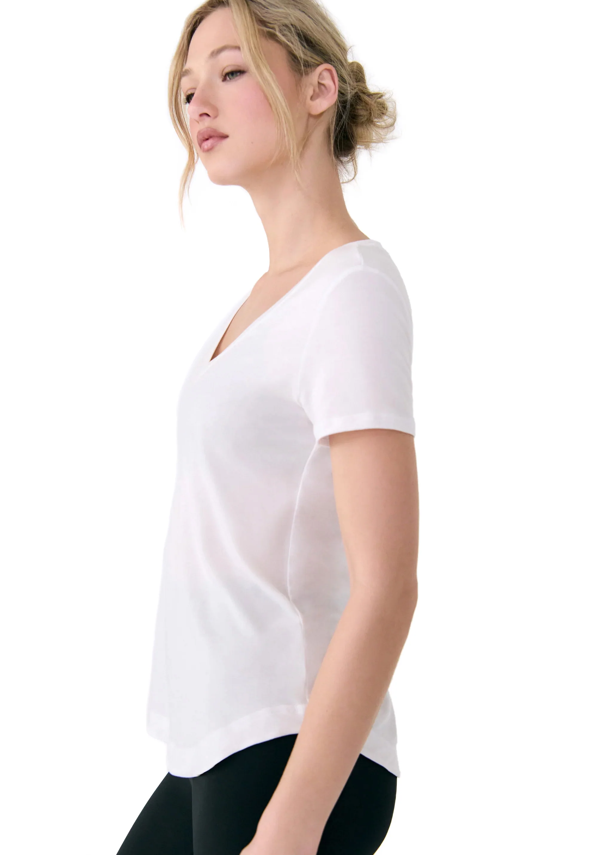 Dynamic V-neck - Image 34