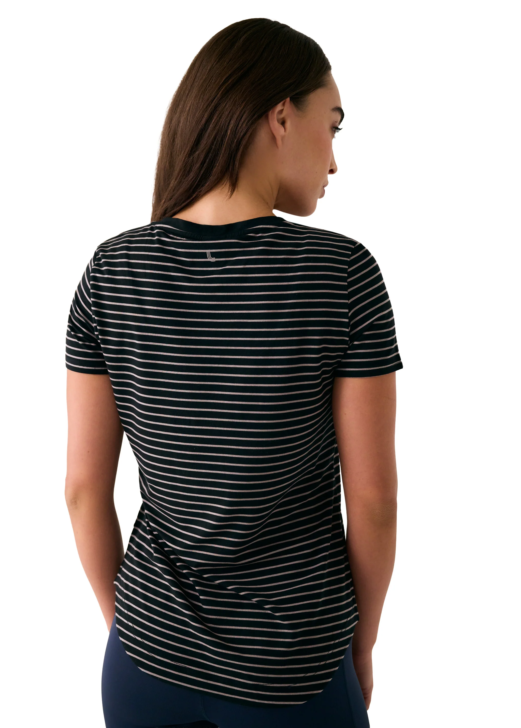 Dynamic V-neck - Image 54