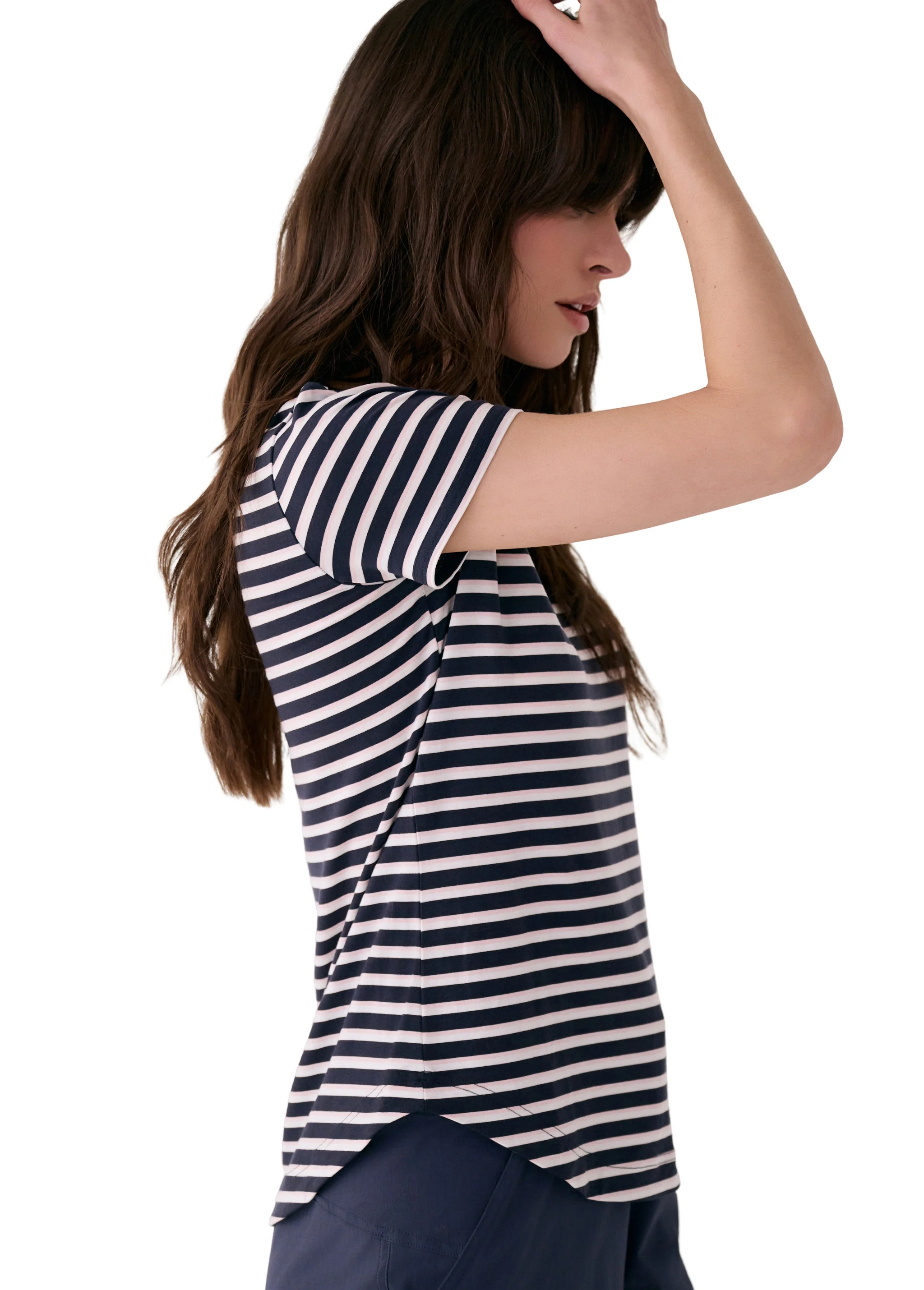 Dynamic V-neck - Image 64