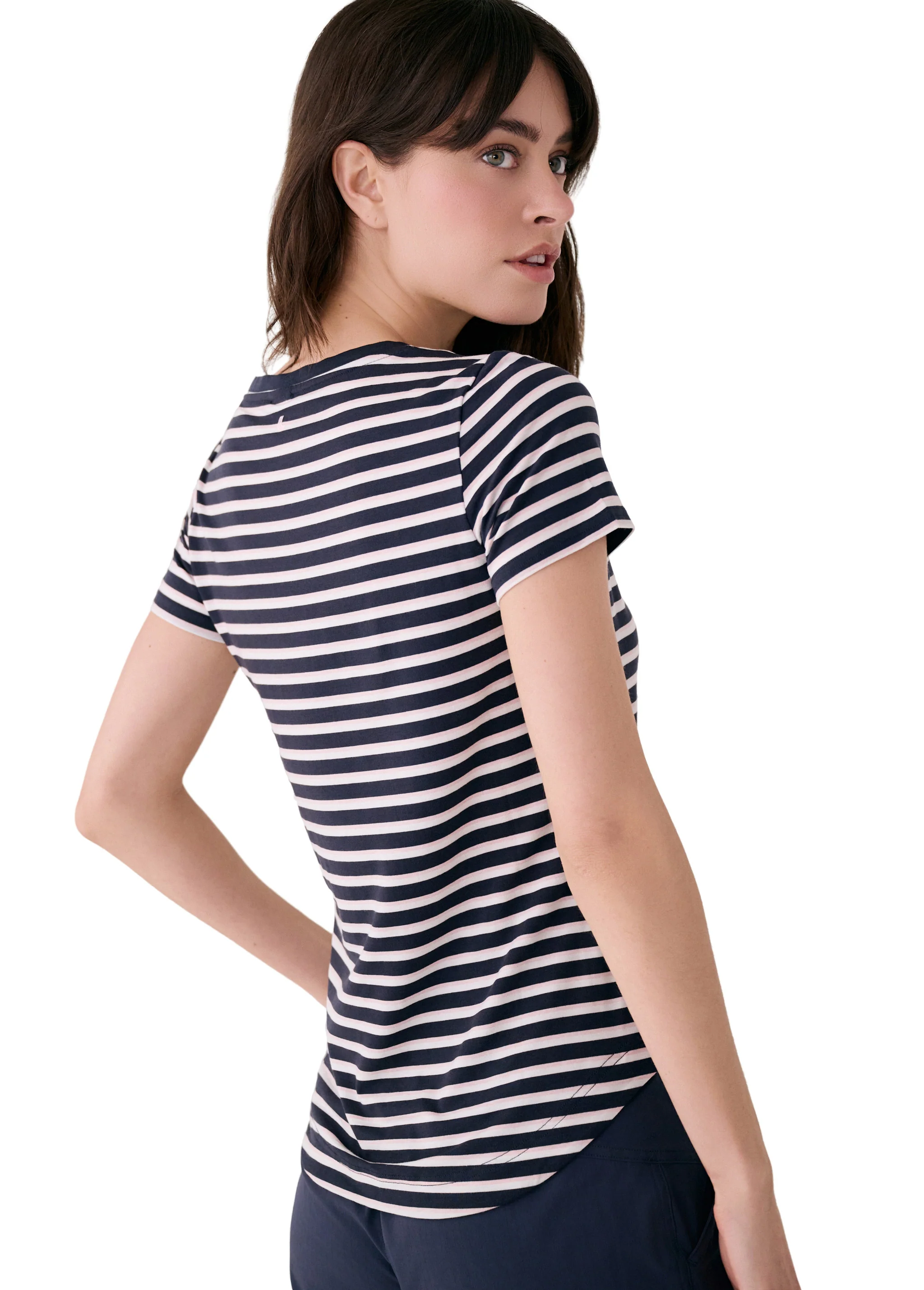 Dynamic V-neck - Image 65