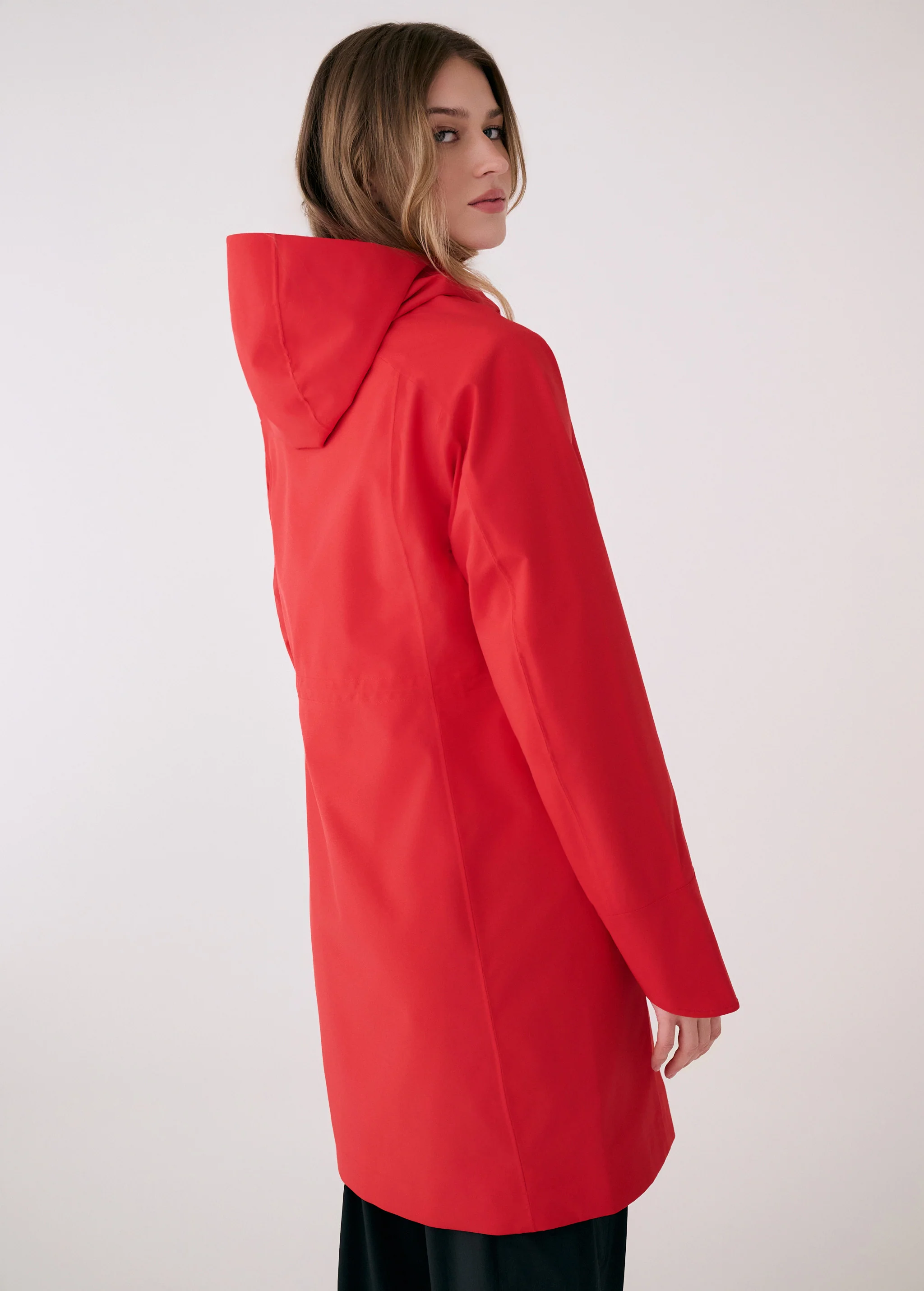 Element Long Rain Jacket - Image 4