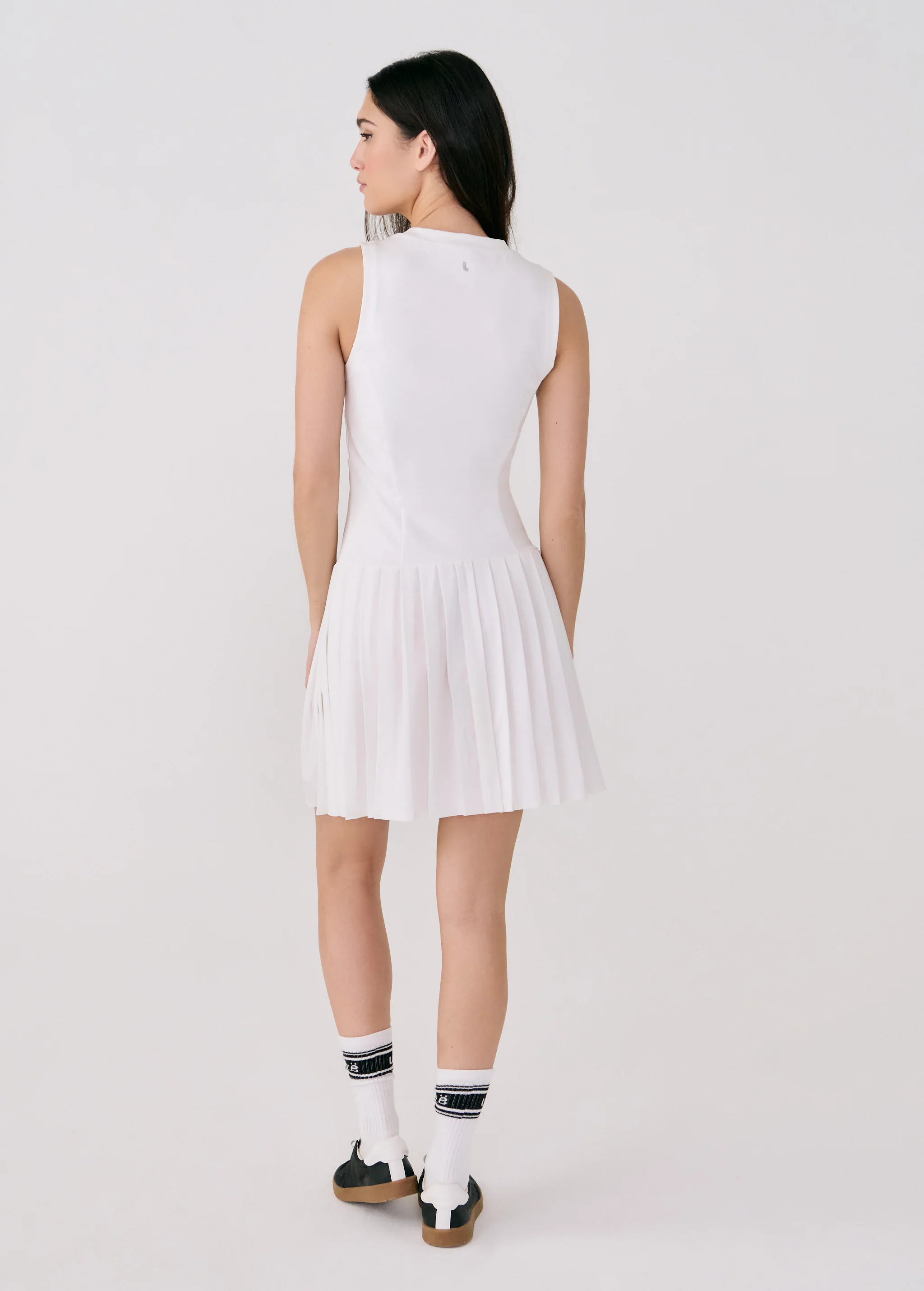 Game Sleeveless Dress - Image 3