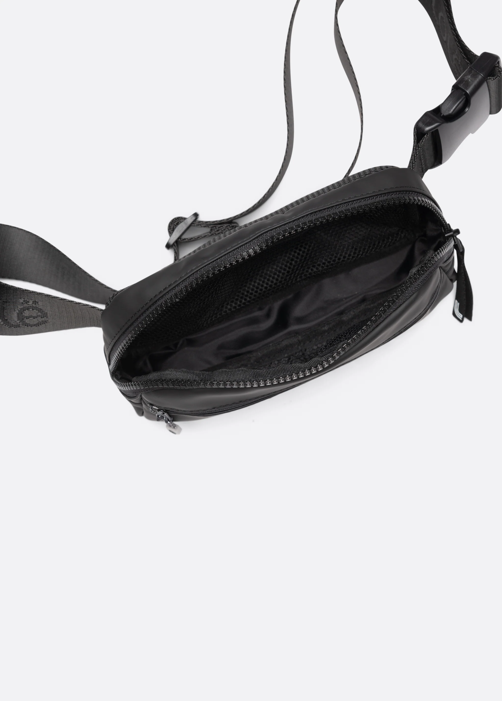 Jamieson Belt Bag - Image 8