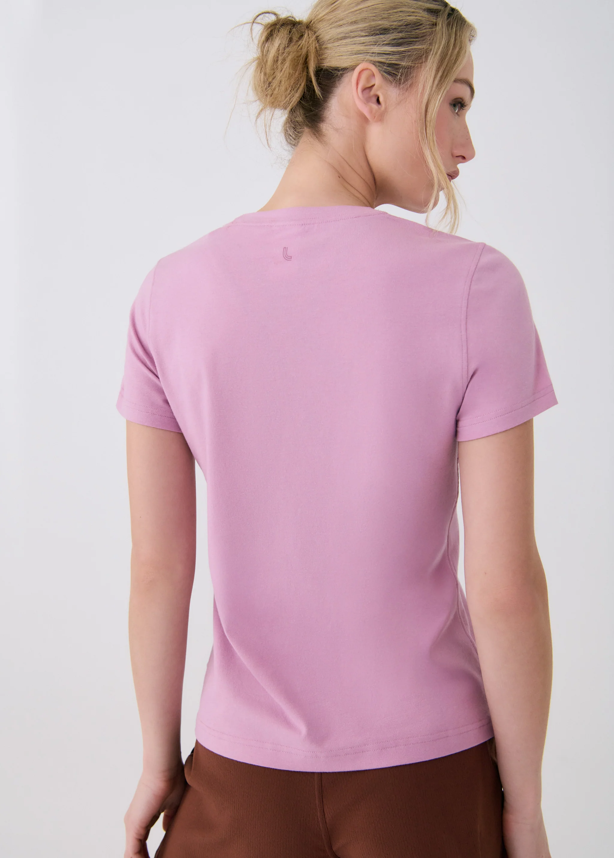 Laurier T-Shirt - Image 8