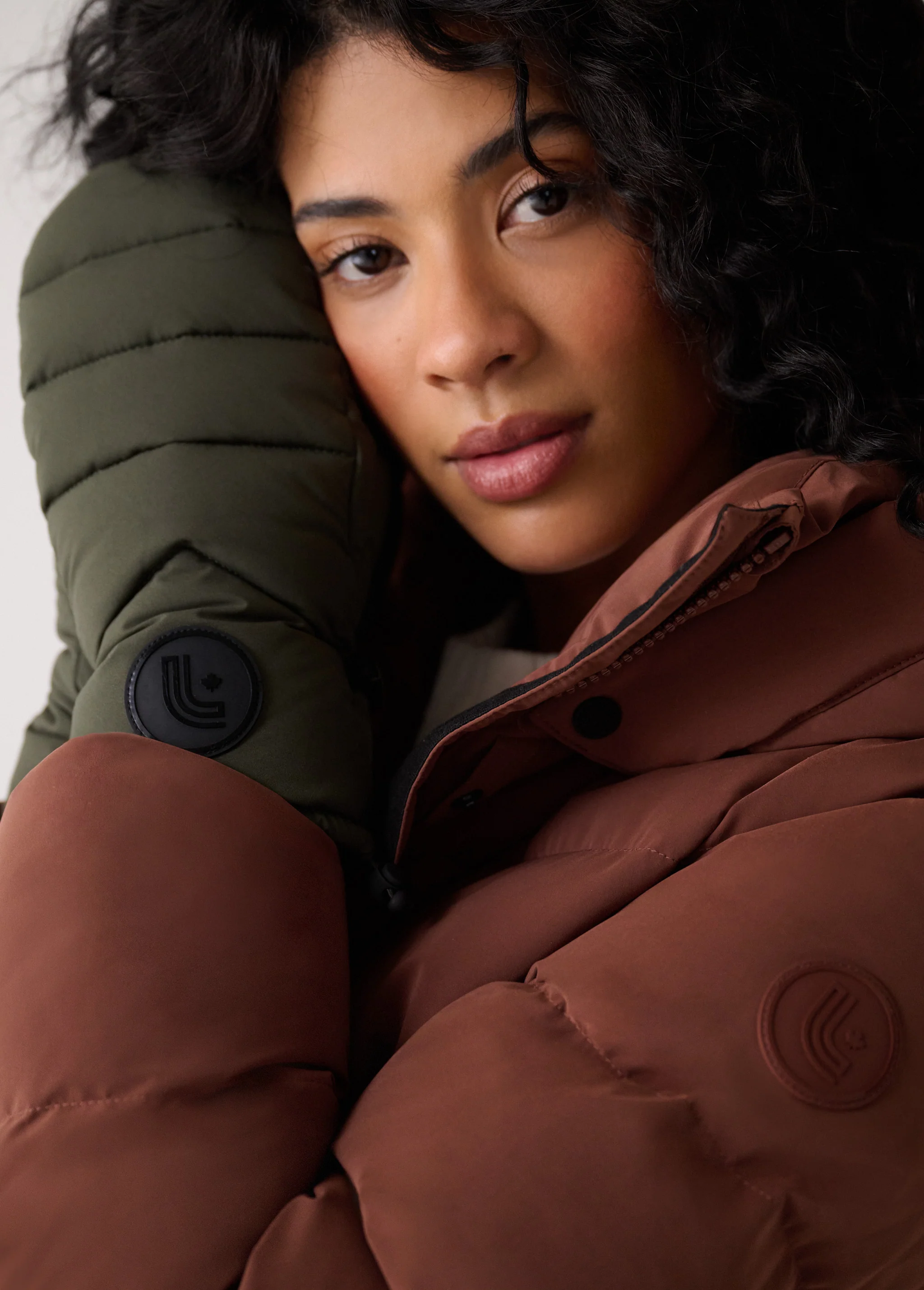 Lolë Down Mittens - Image 6