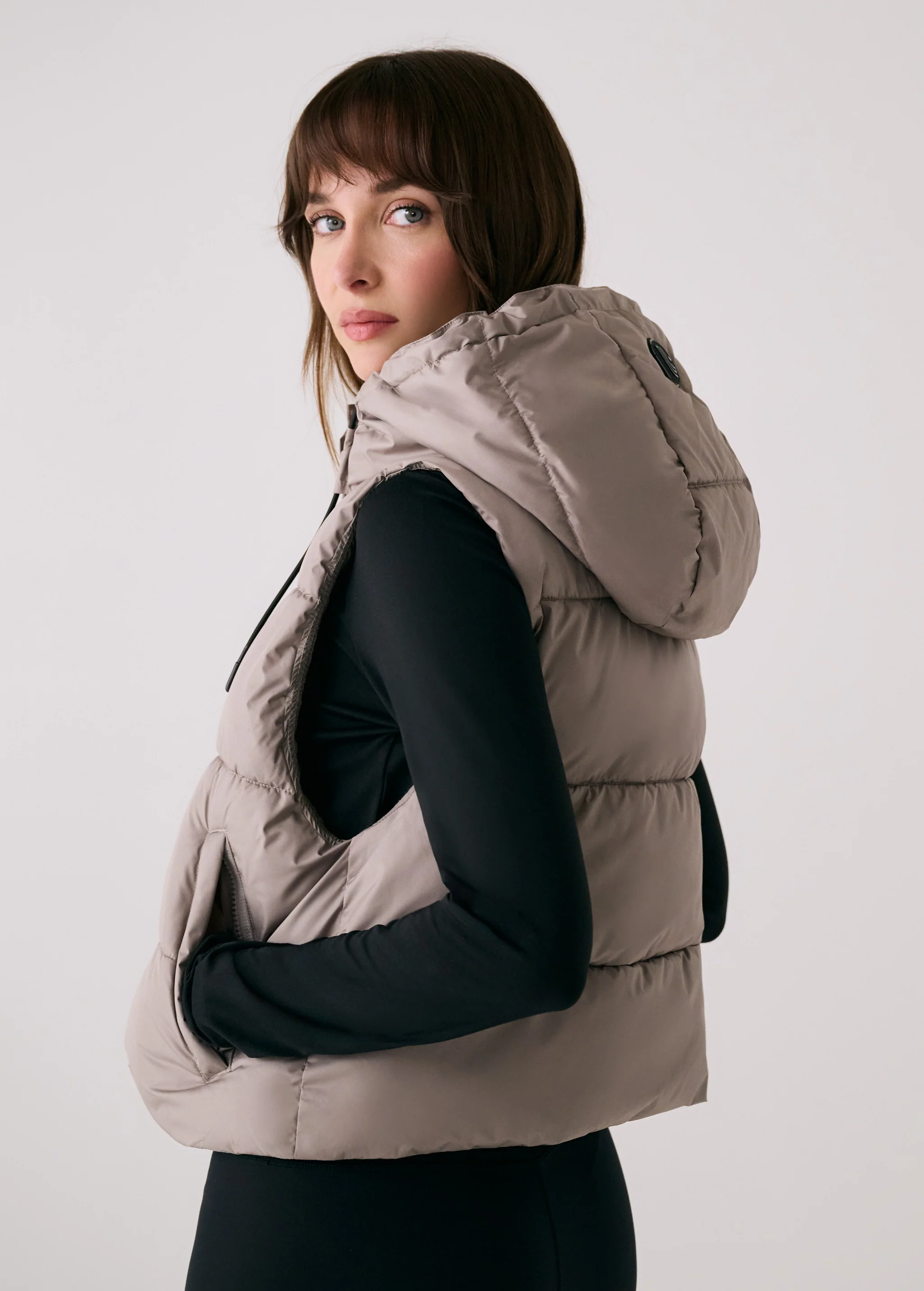 London Cropped Vest - Image 19
