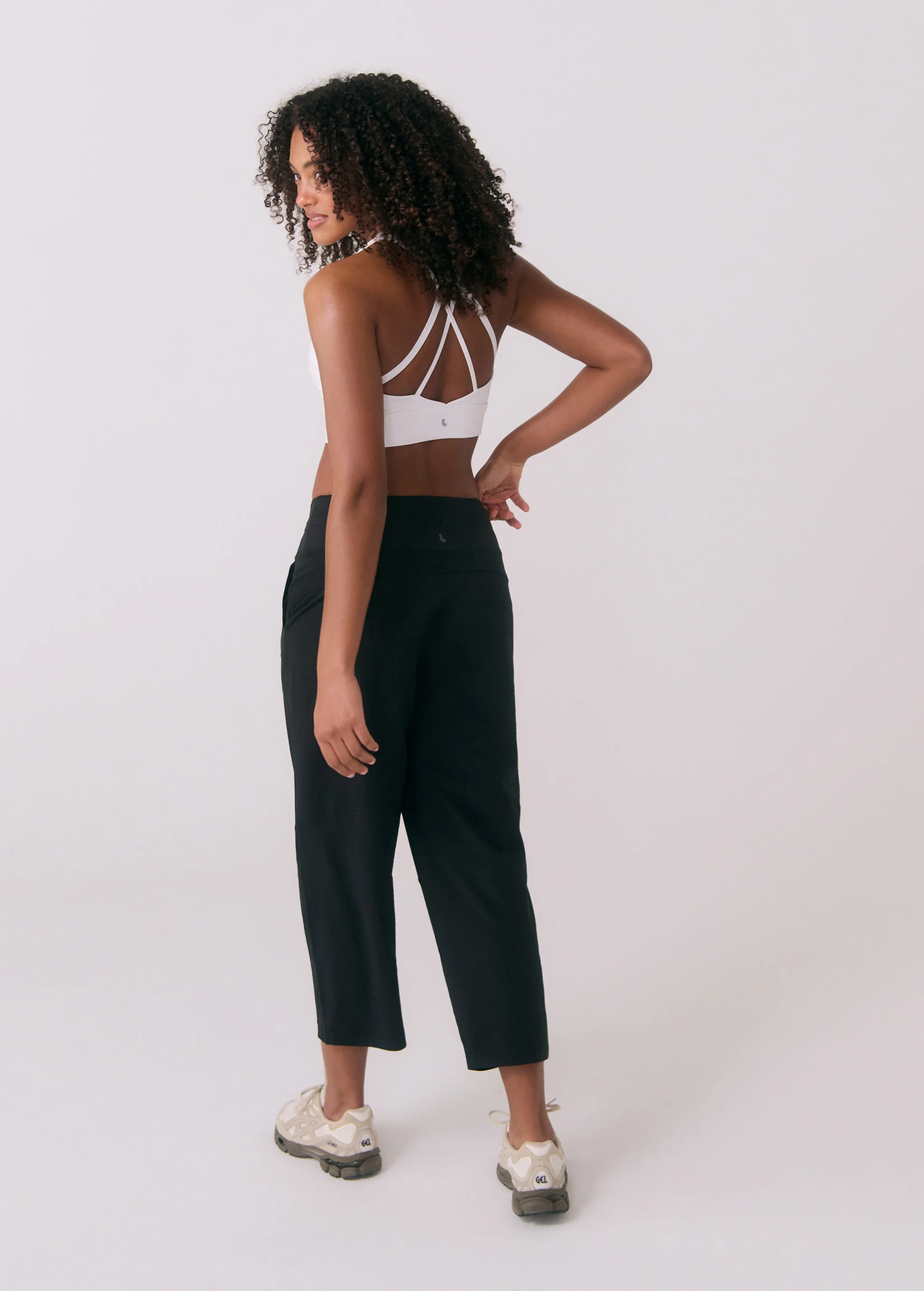 Momentum Cropped Pants - Image 12