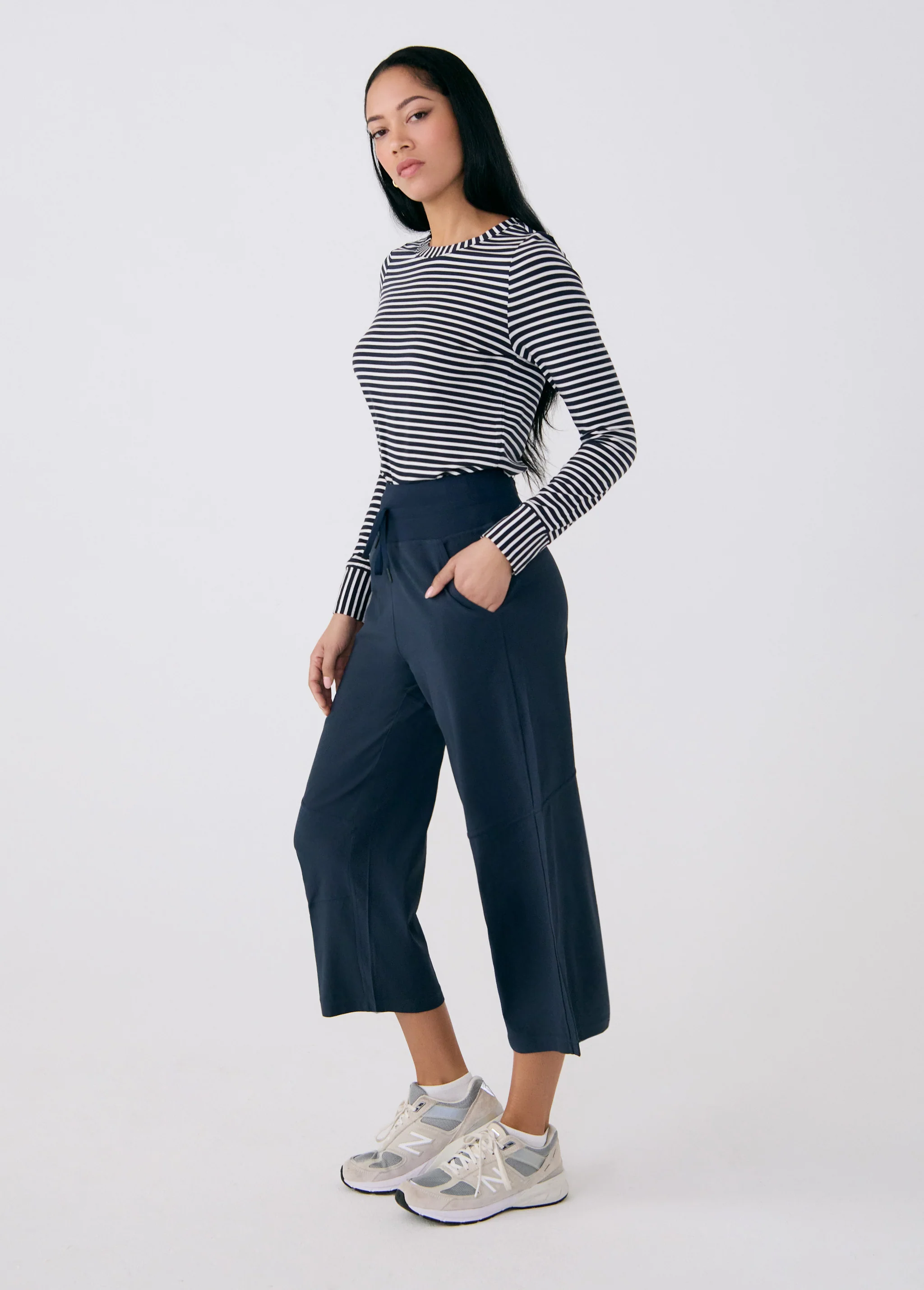 Momentum Cropped Pants - Image 8