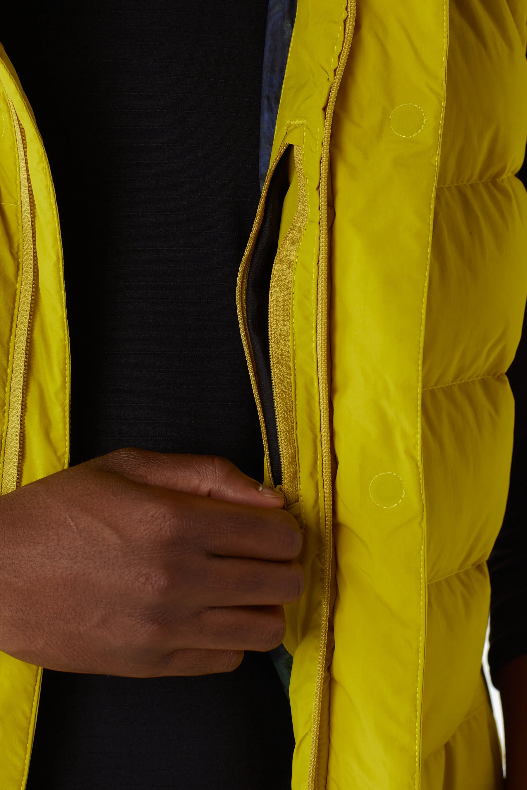 Odin Down Vest - Image 12
