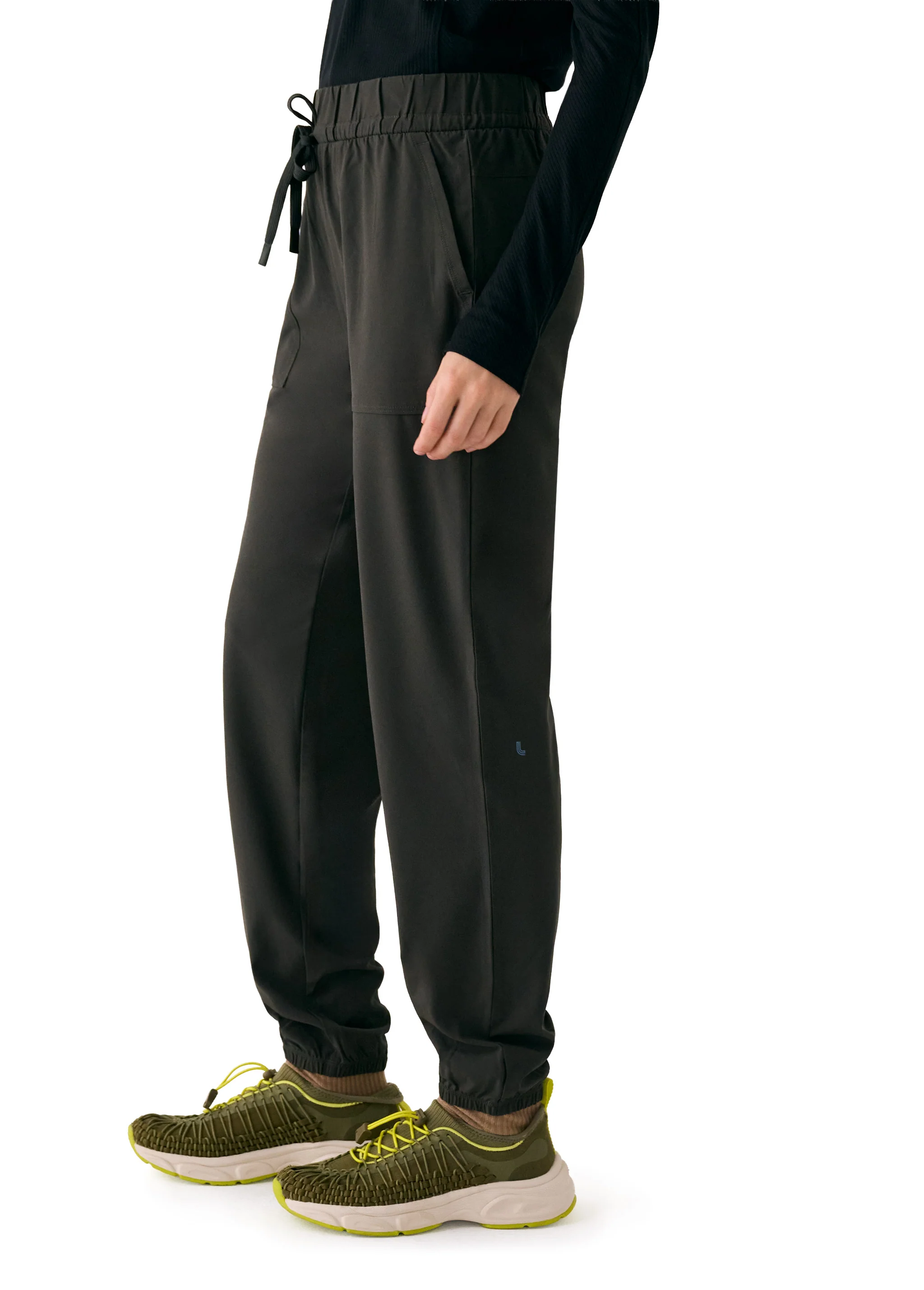 Olivie Light Jogger - Image 12