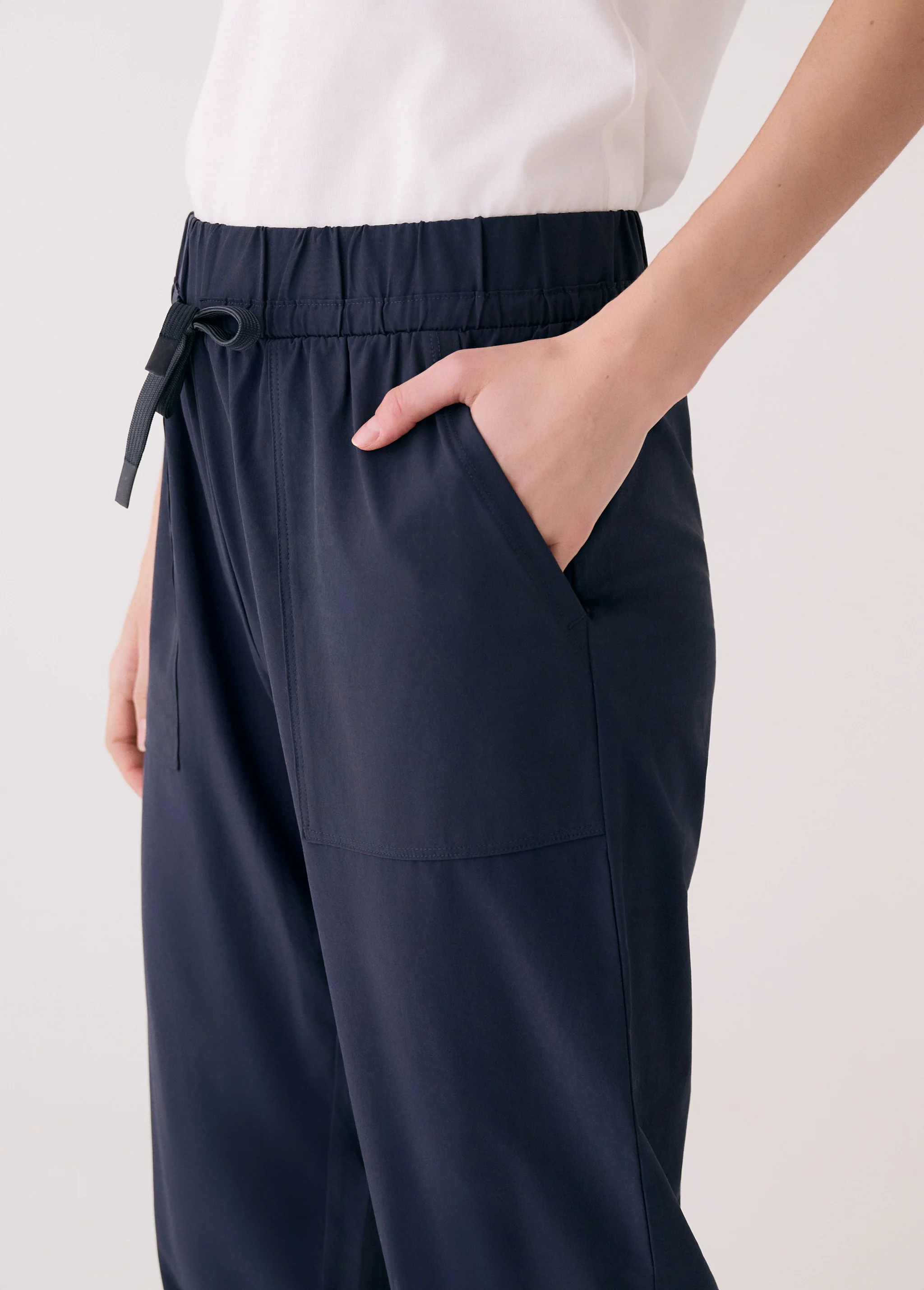 Olivie Light Jogger - Image 3