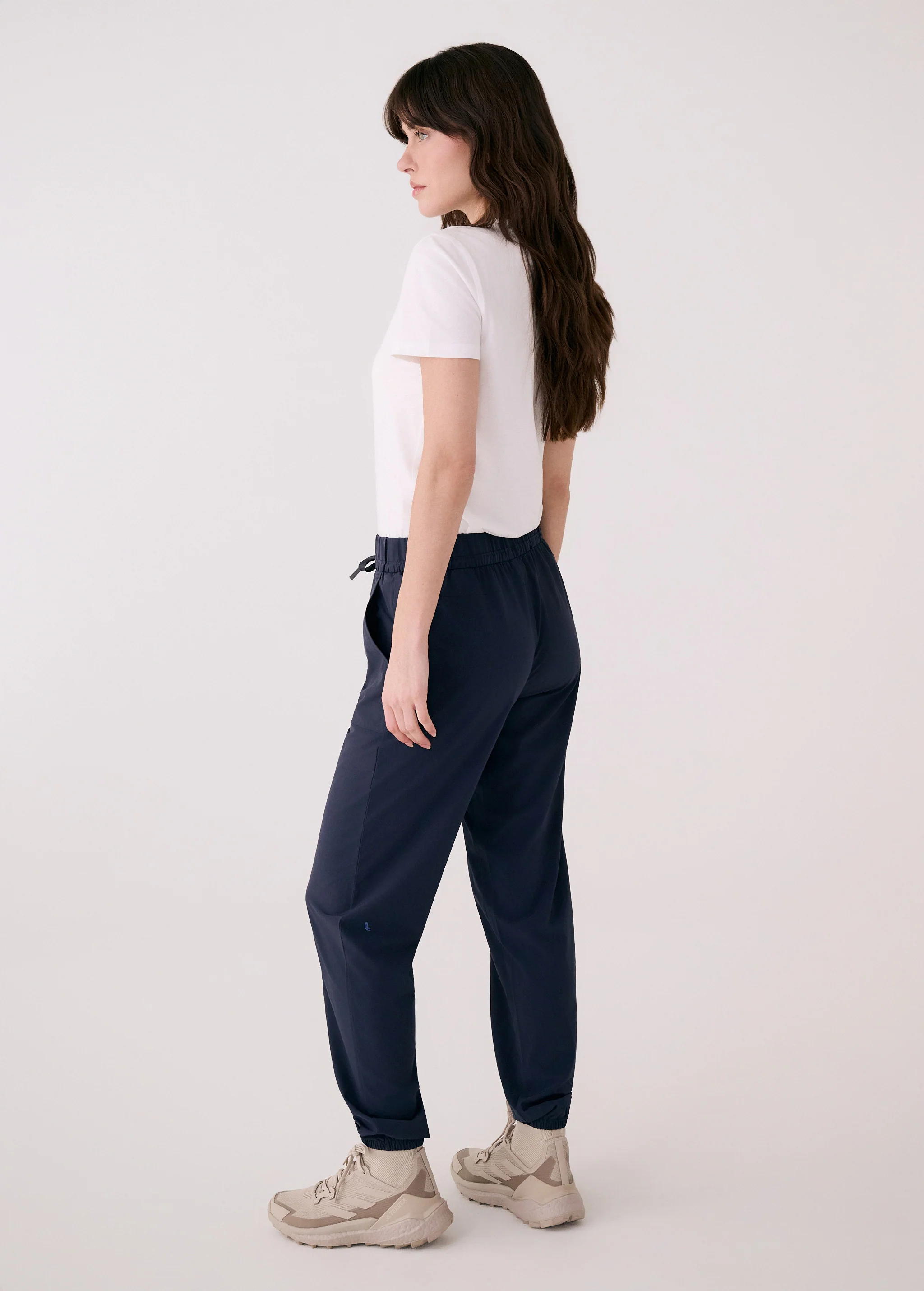 Olivie Light Jogger - Image 4