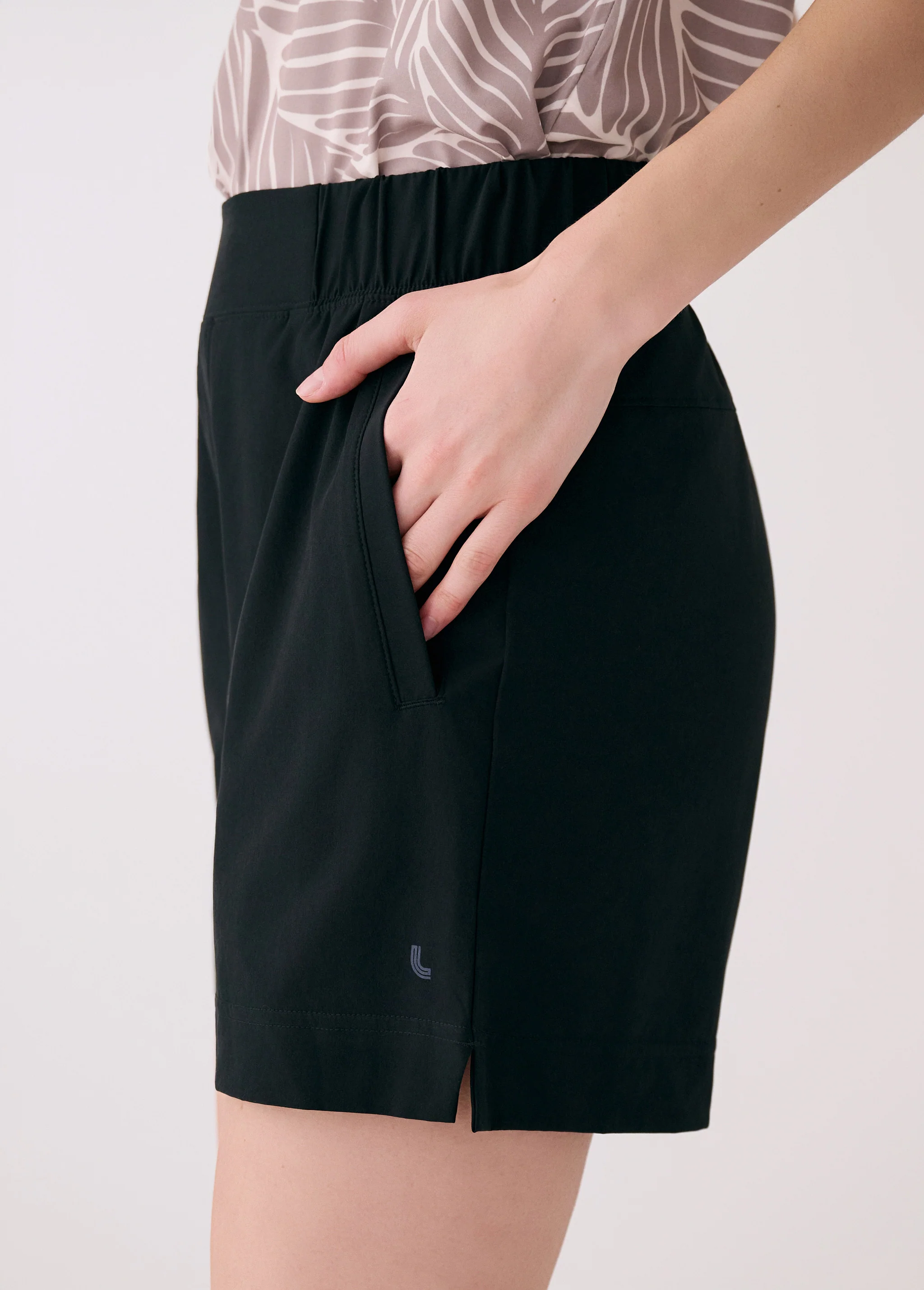 Olivie Shorts - Image 10
