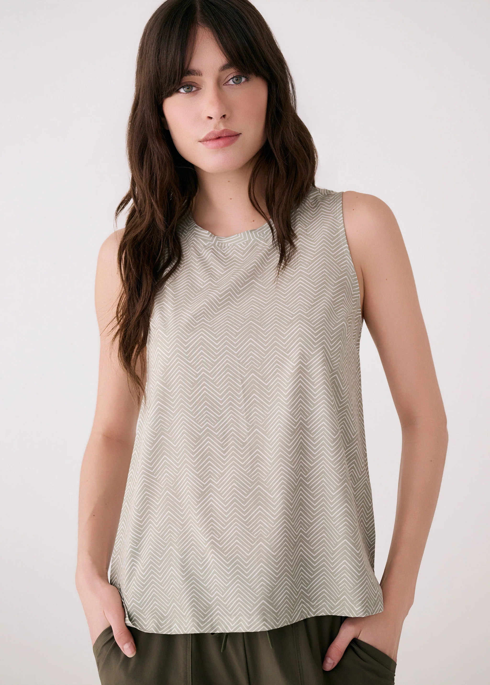 Olivie Tank - Image 13