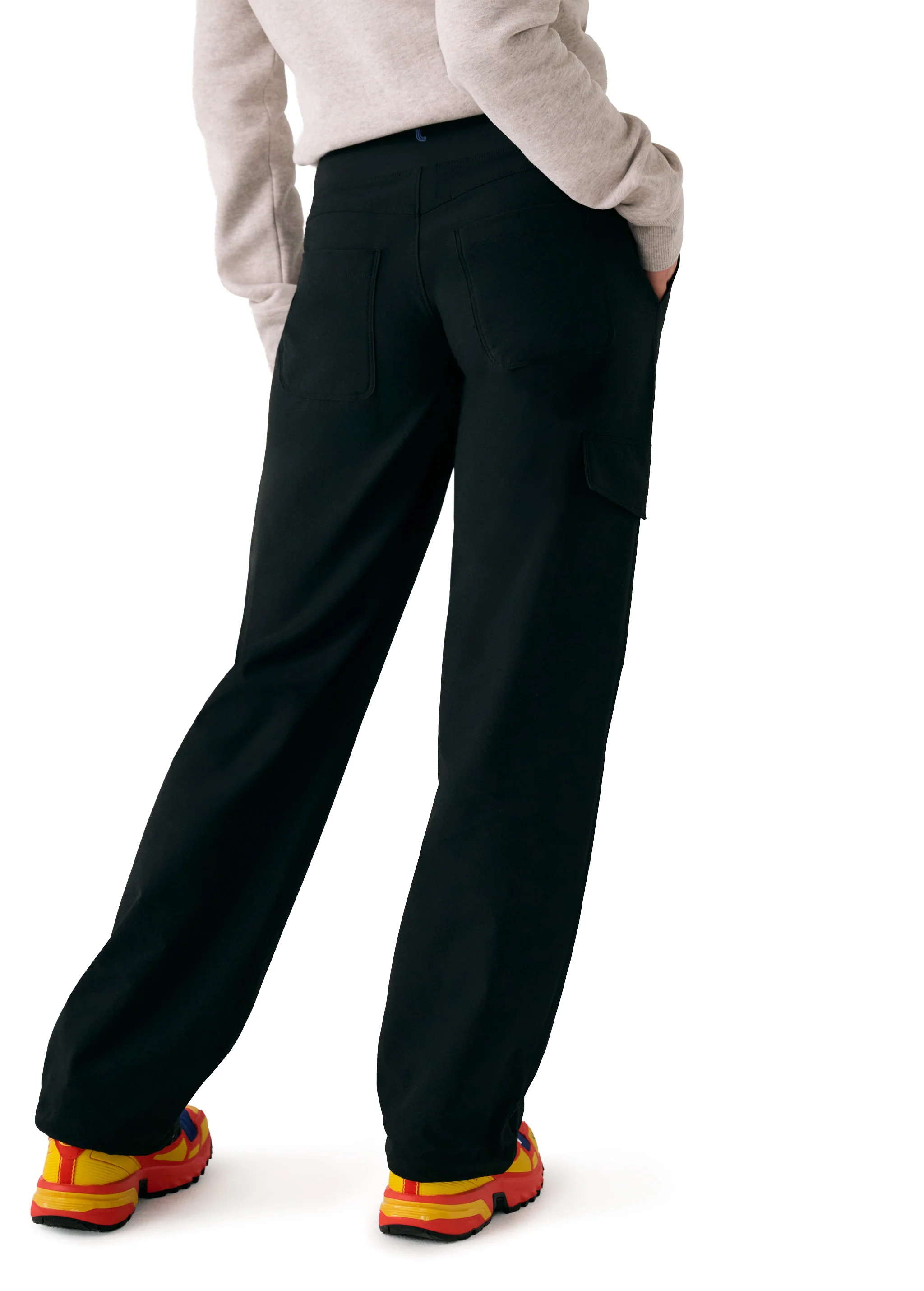 Olivie Tech Trousers - Image 18