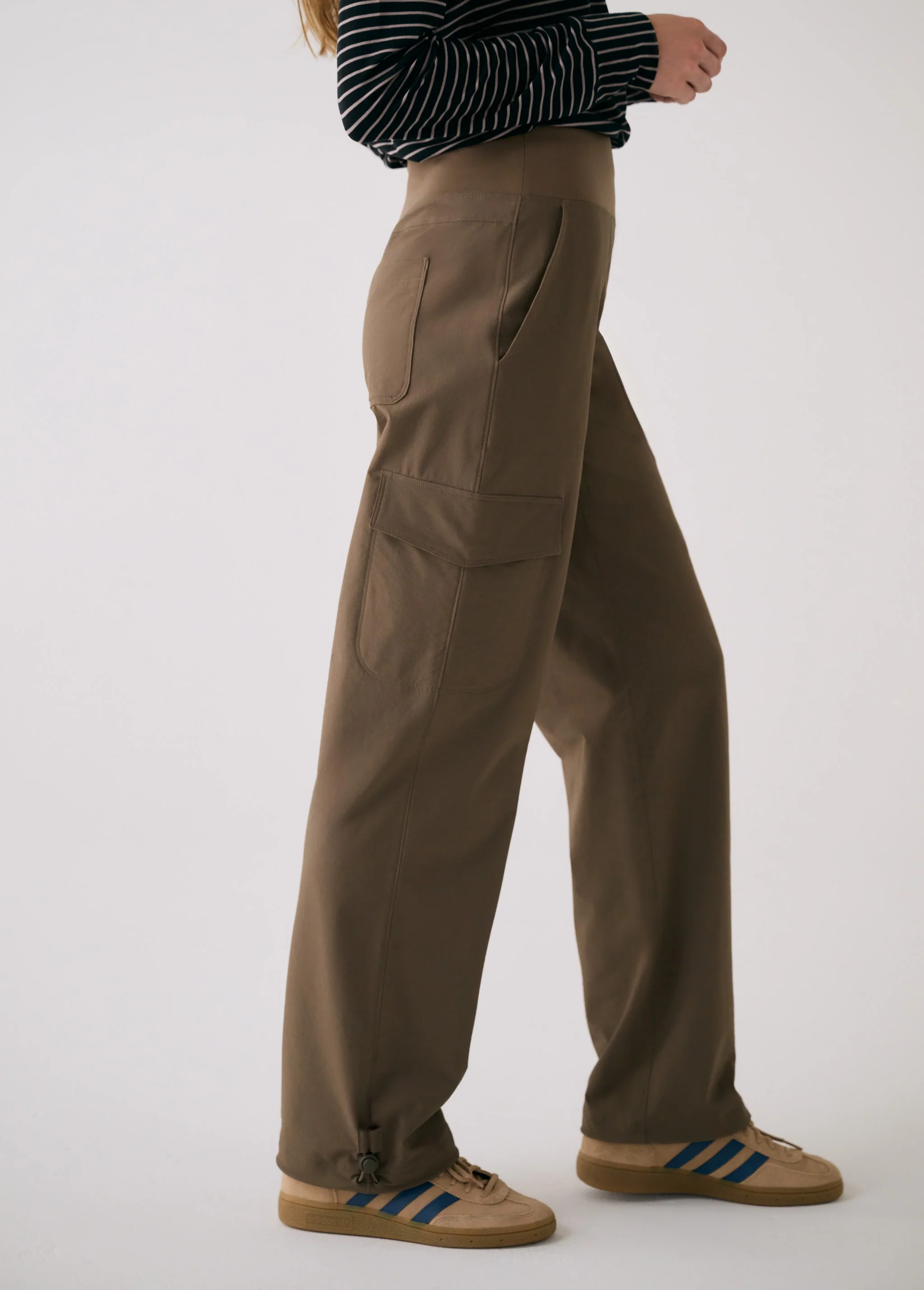 Olivie Tech Trousers - Image 9