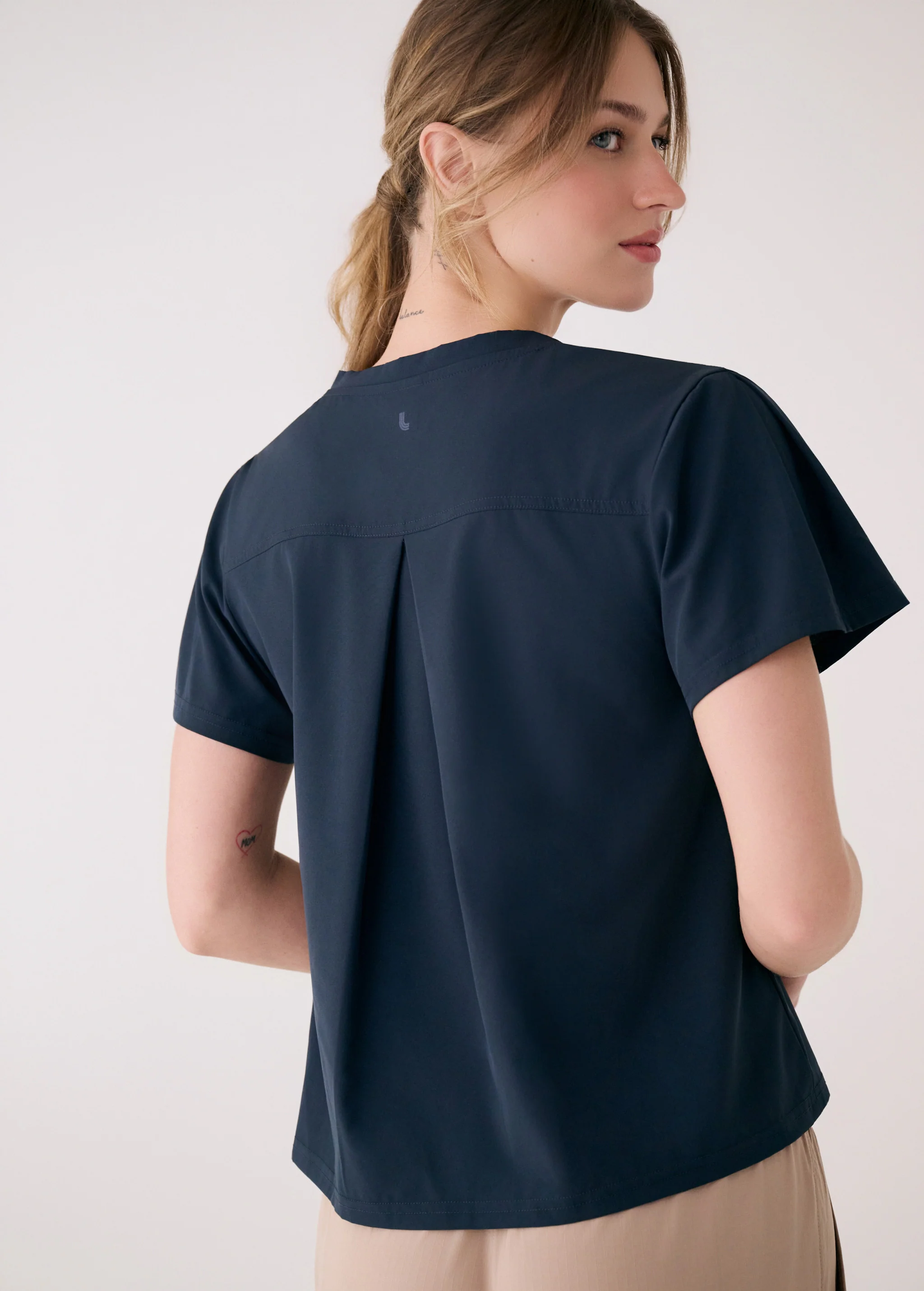 Olivie V-neck - Image 3