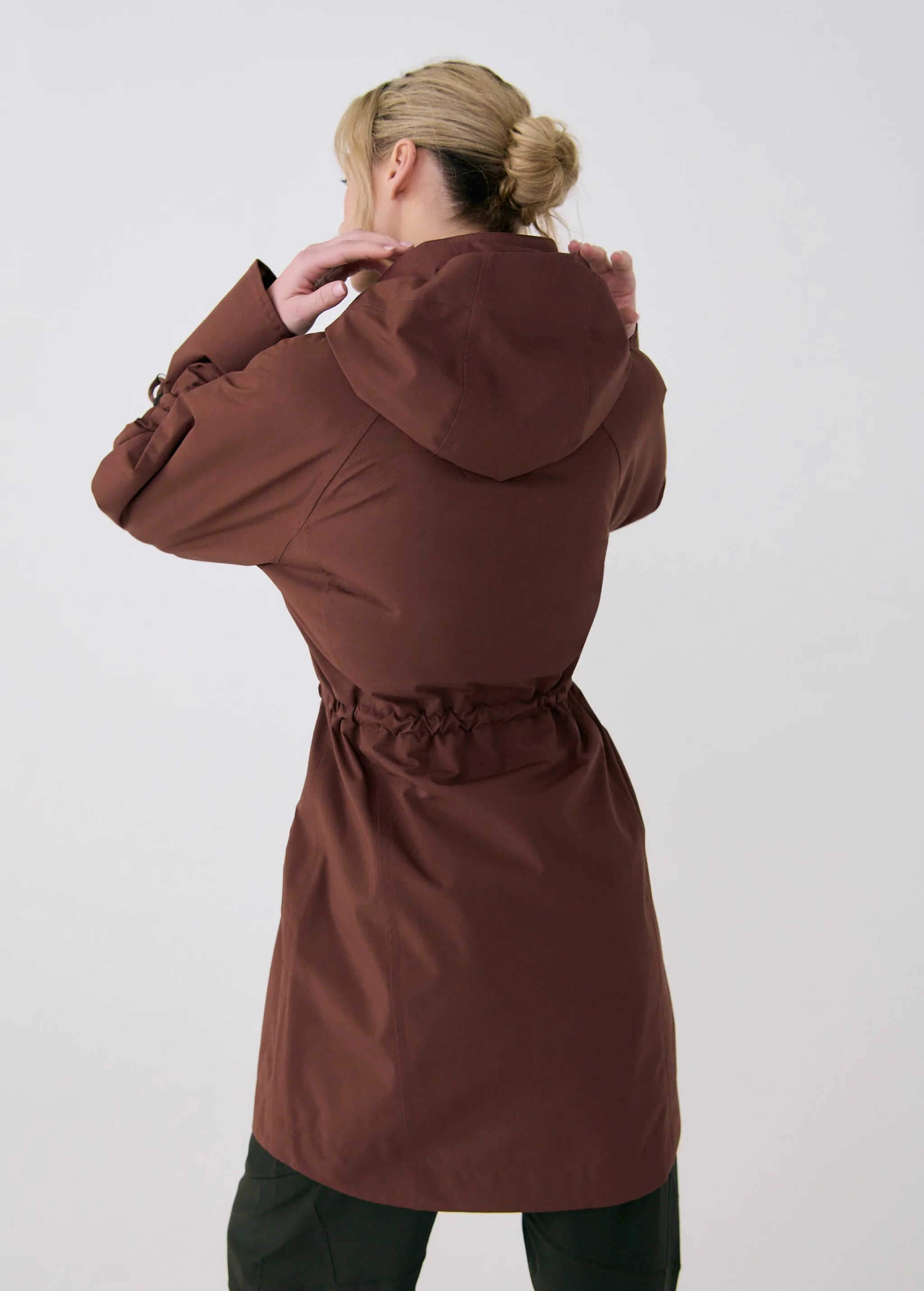 Piper Oversized Packable Rain Jacket - Image 10