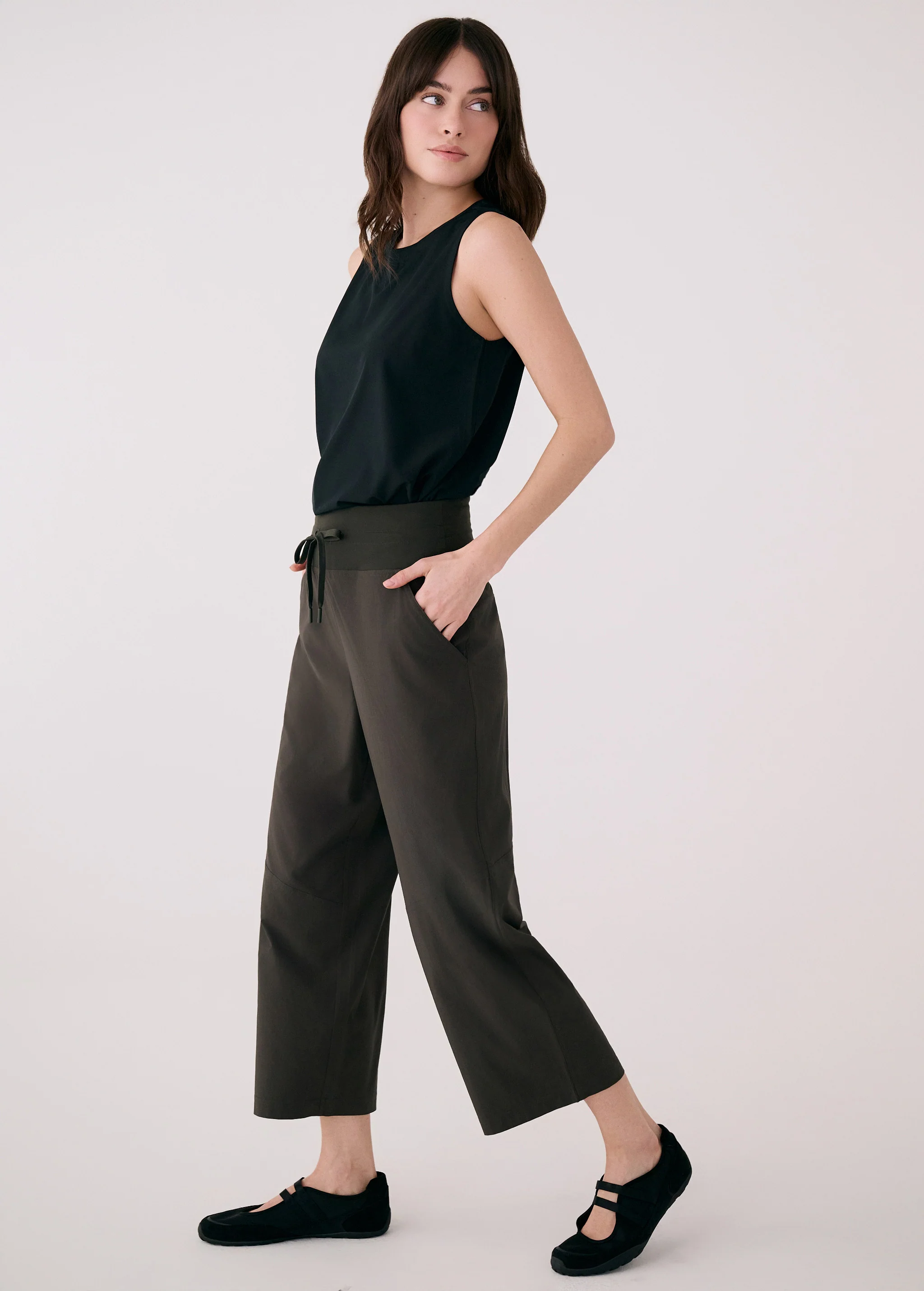 Sofia Crop Pant - Image 5