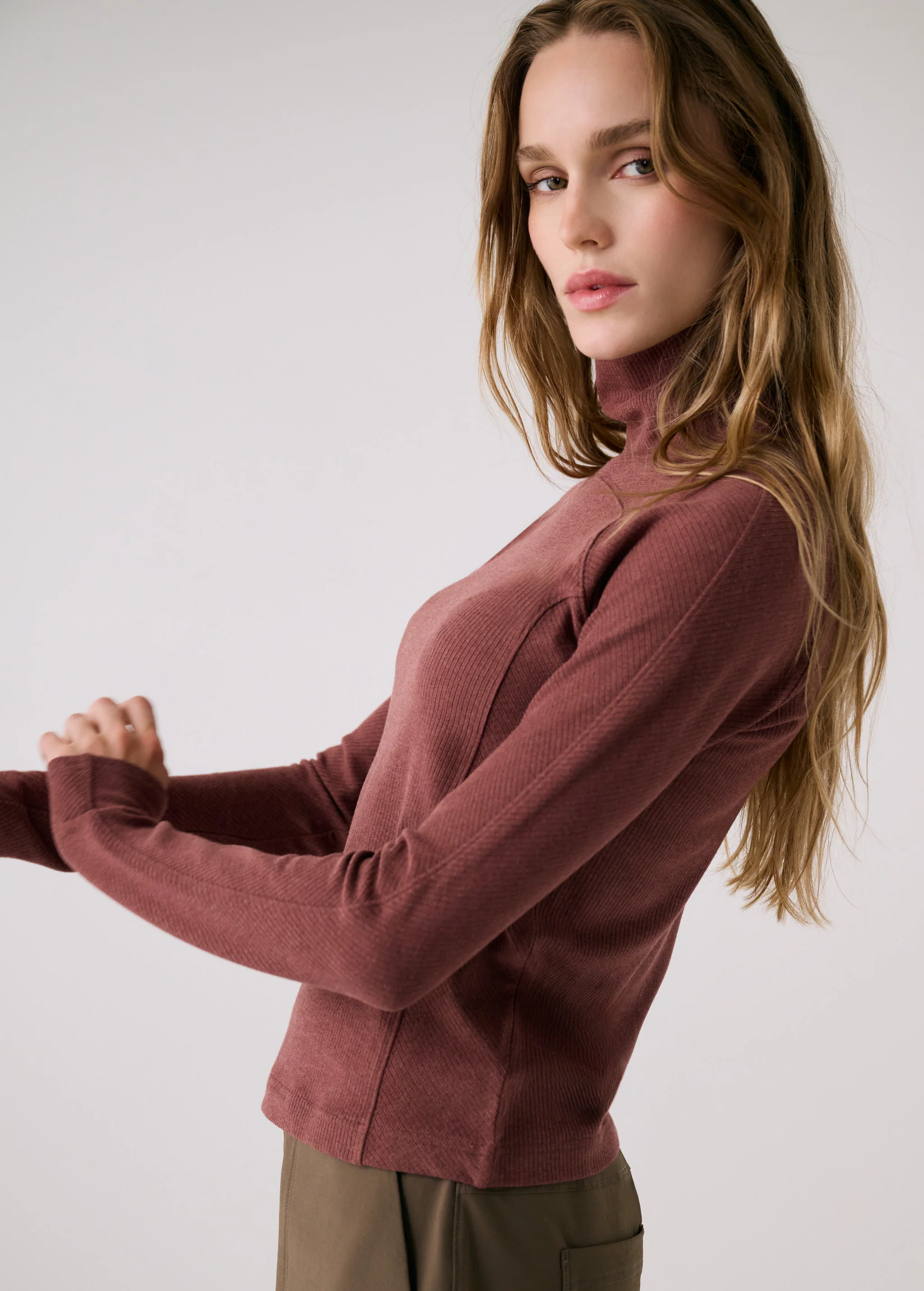 Traverse Turtleneck - Image 3