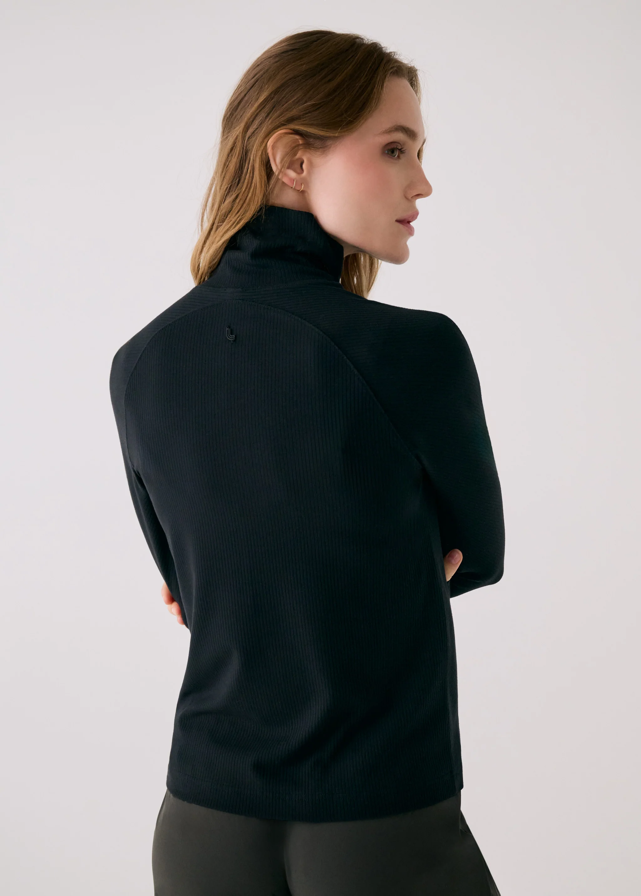 Traverse Turtleneck - Image 9